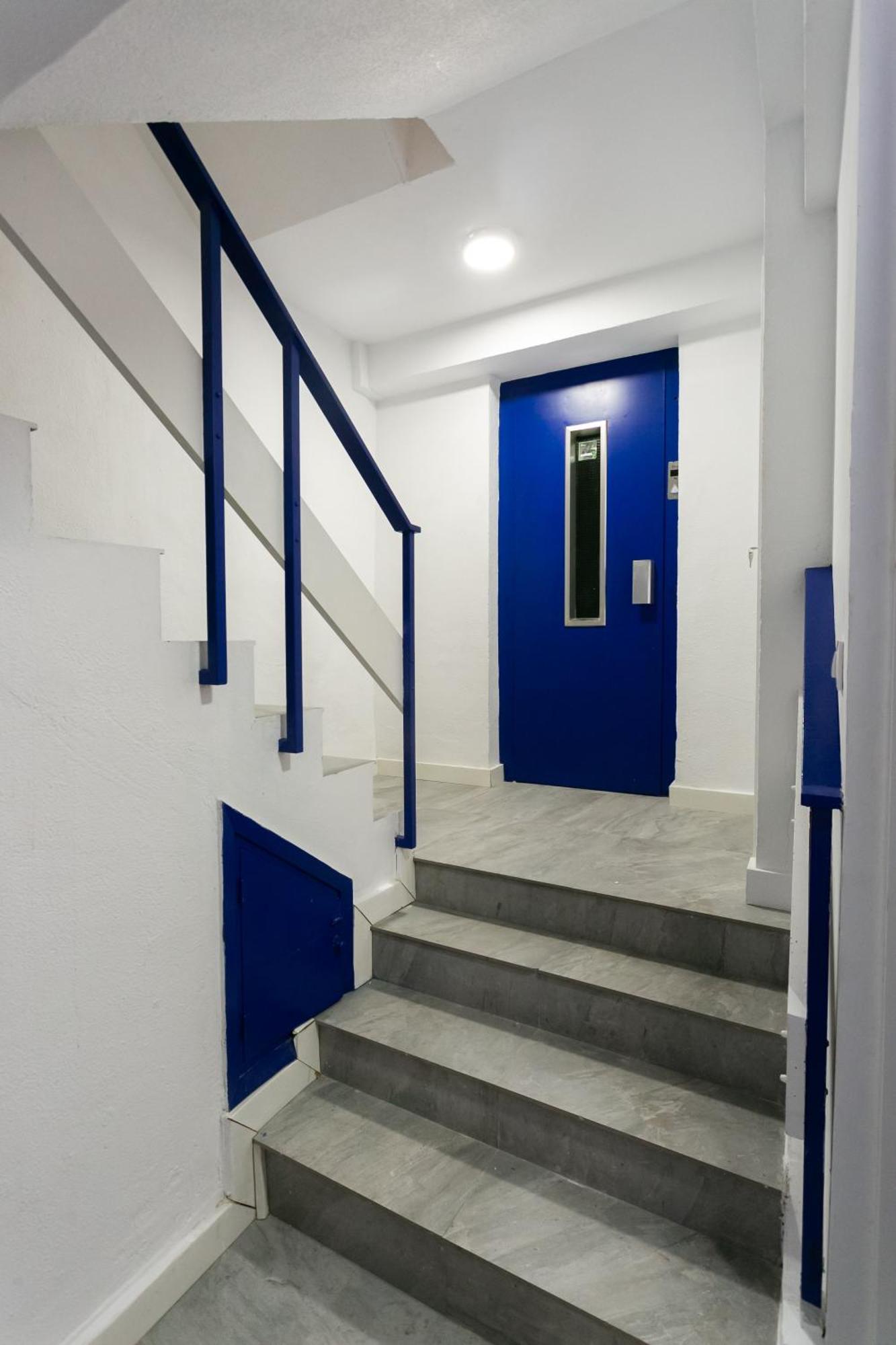 Lujoso Apartamento Con Piscina Compartida 3 Seville Luaran gambar